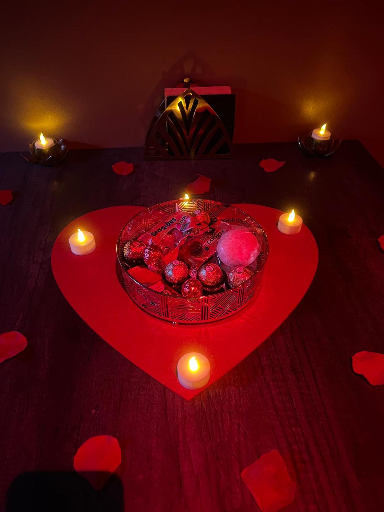 Homesparadise Loveroom เบอซองซง ภายนอก รูปภาพ
